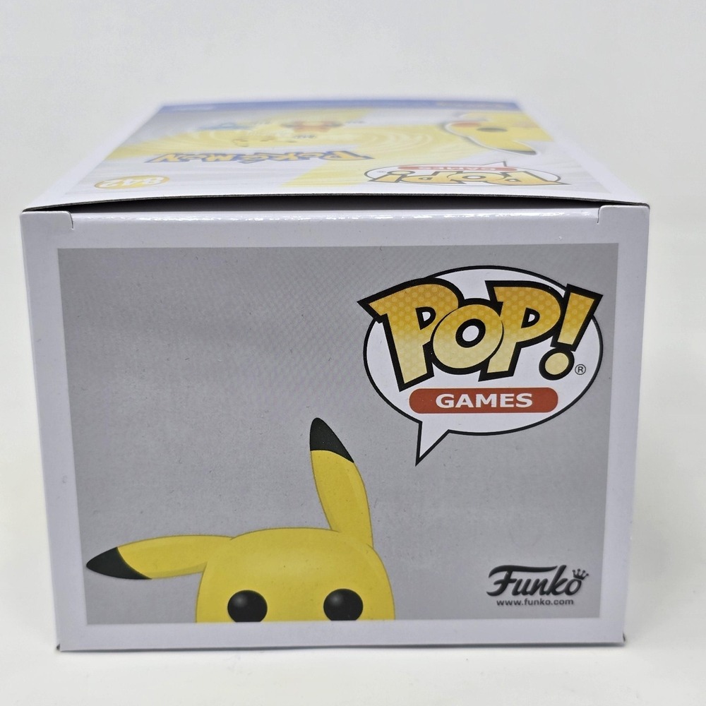 Funko Pop Games Pokemon Pikachu 842 Vinyl Figure Standard Yellow New In Box - Picture 5 of 6